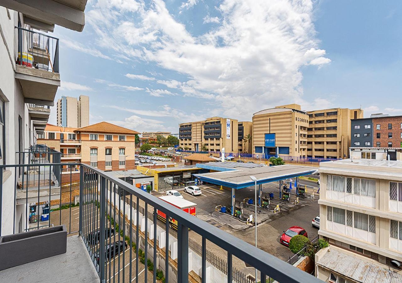Retreat In Randburg-the Base Ii Apartment *