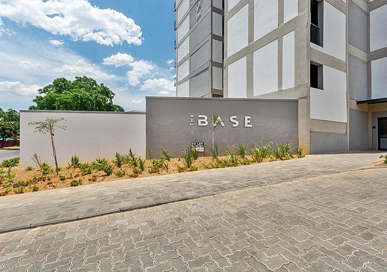 Retreat In Randburg-the Base Ii Johannesburg