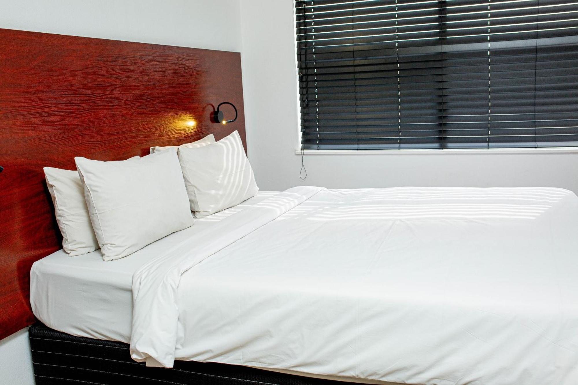 Vetho 1 Or Tambo Airport * Johannesburg