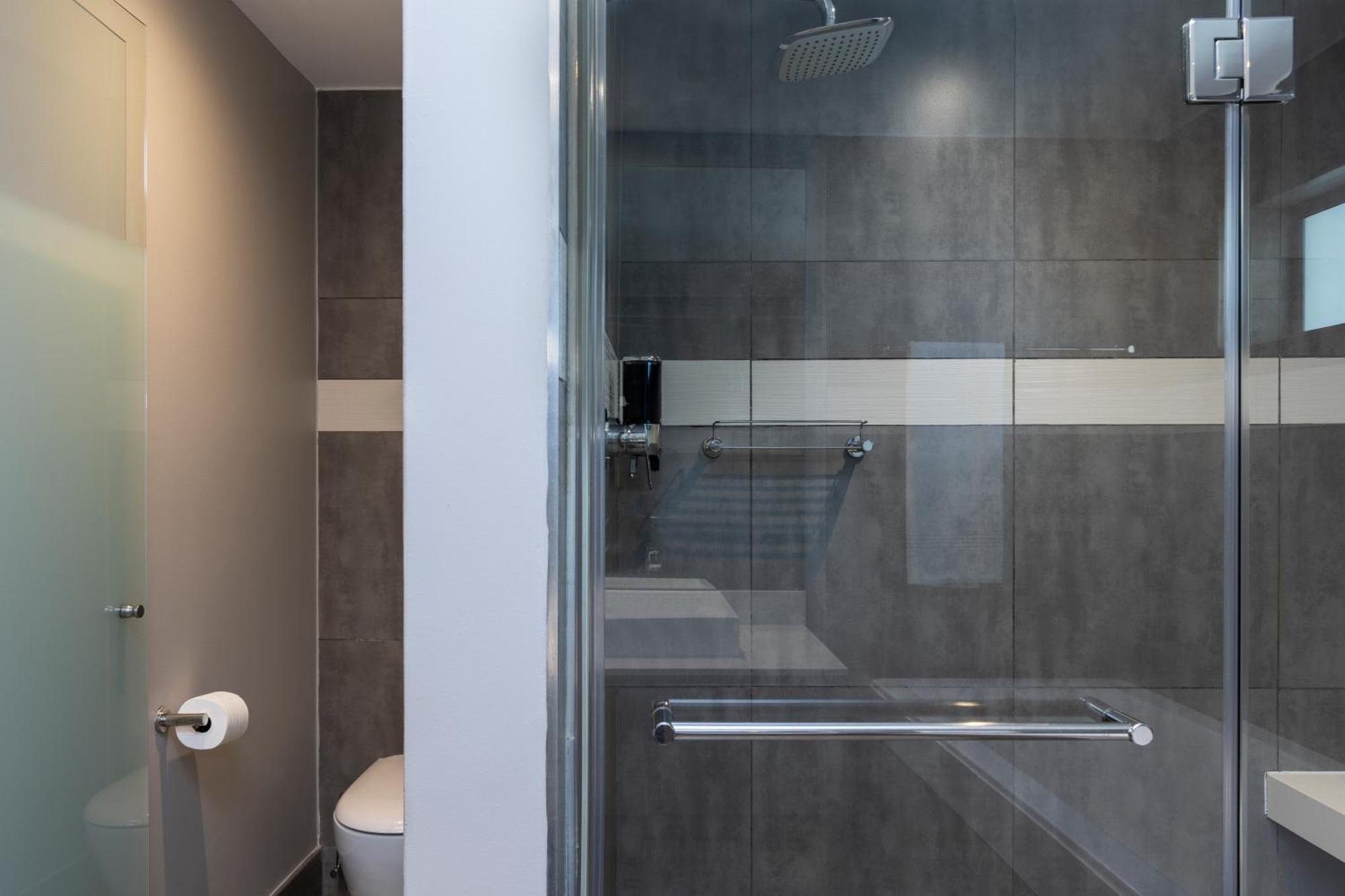Hotel The Capital Empire 4*