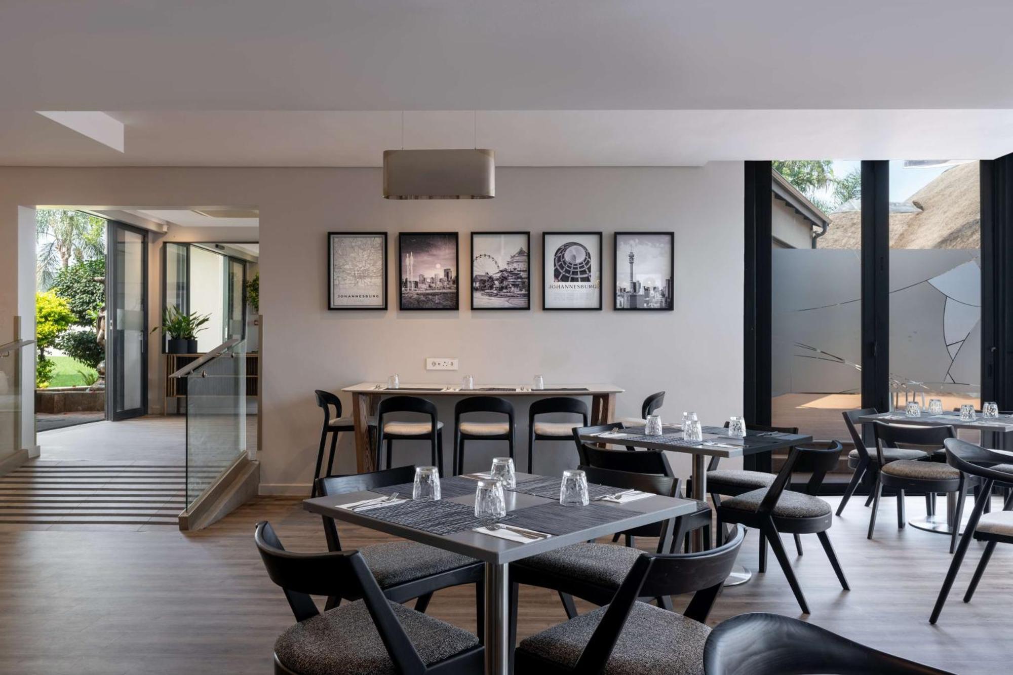 Radisson And Convention Centre Or Tambo Airport Hotel Joanesburgo