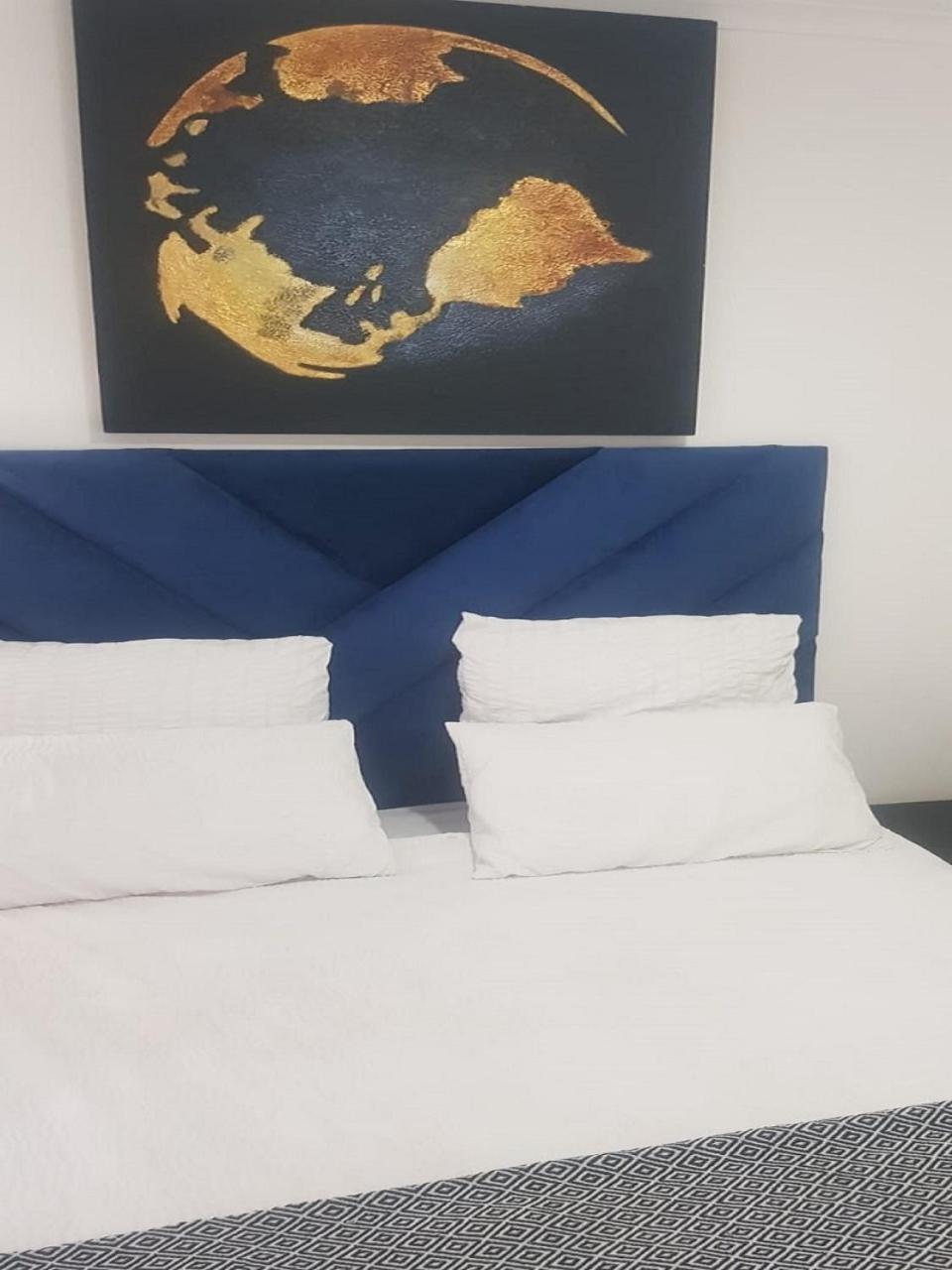 Converge Exquisite Bed & Breakfast *
