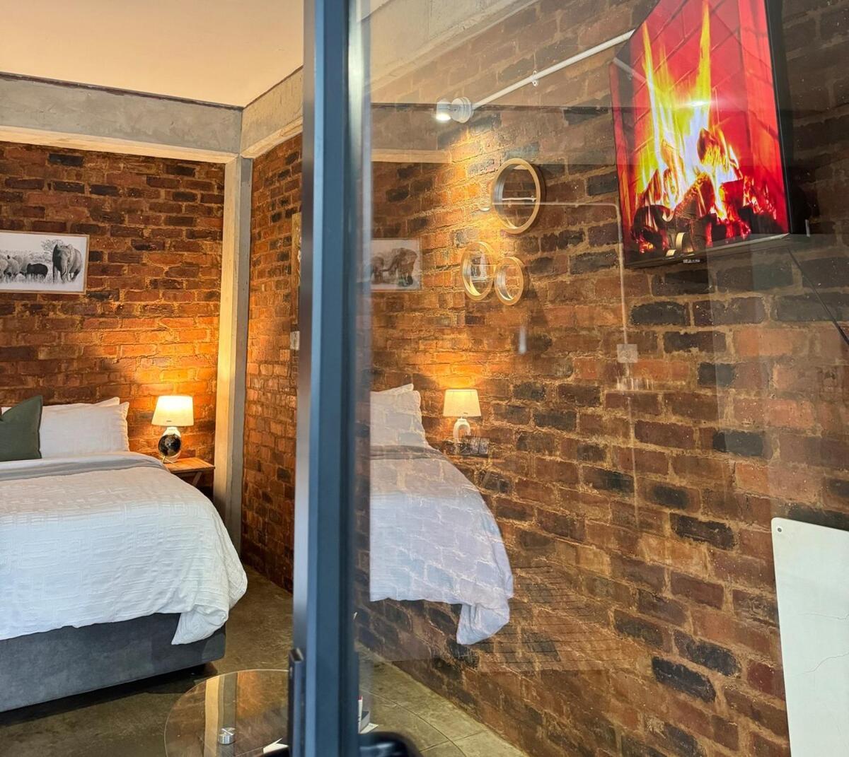The Nook At Maboneng -24hr Security, Wifi, Cozy * Johannesburg