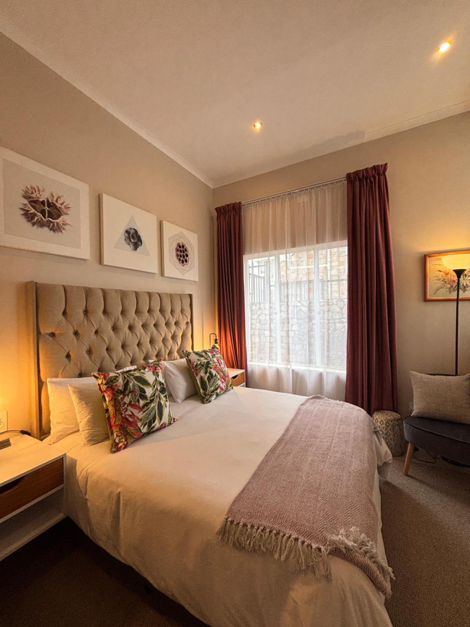 La Casa Blanca Johannesburg