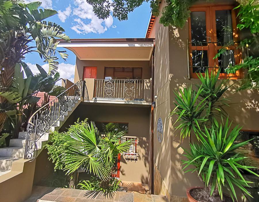 Moonflower Chalet Johannesburg
