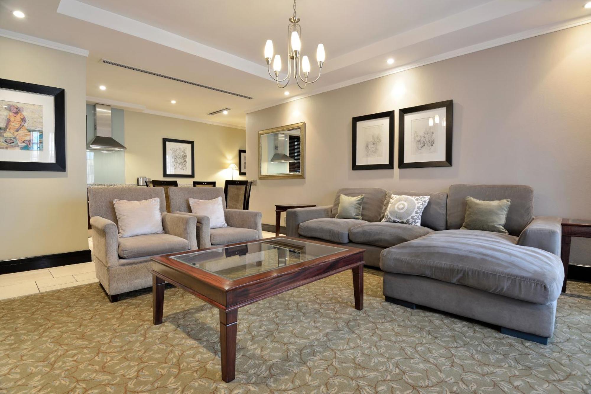 Raphael Hotel