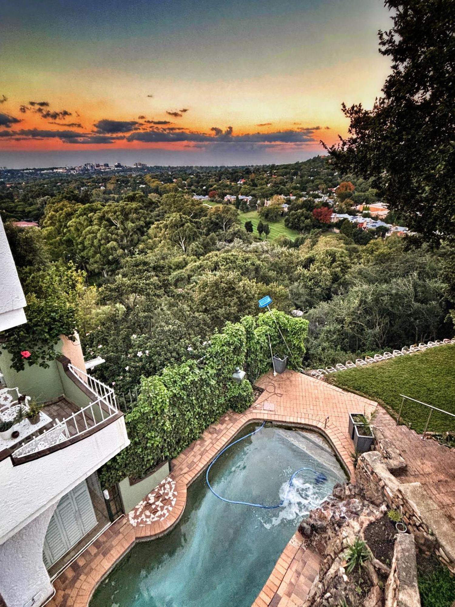 Guest house La Casa Blanca *