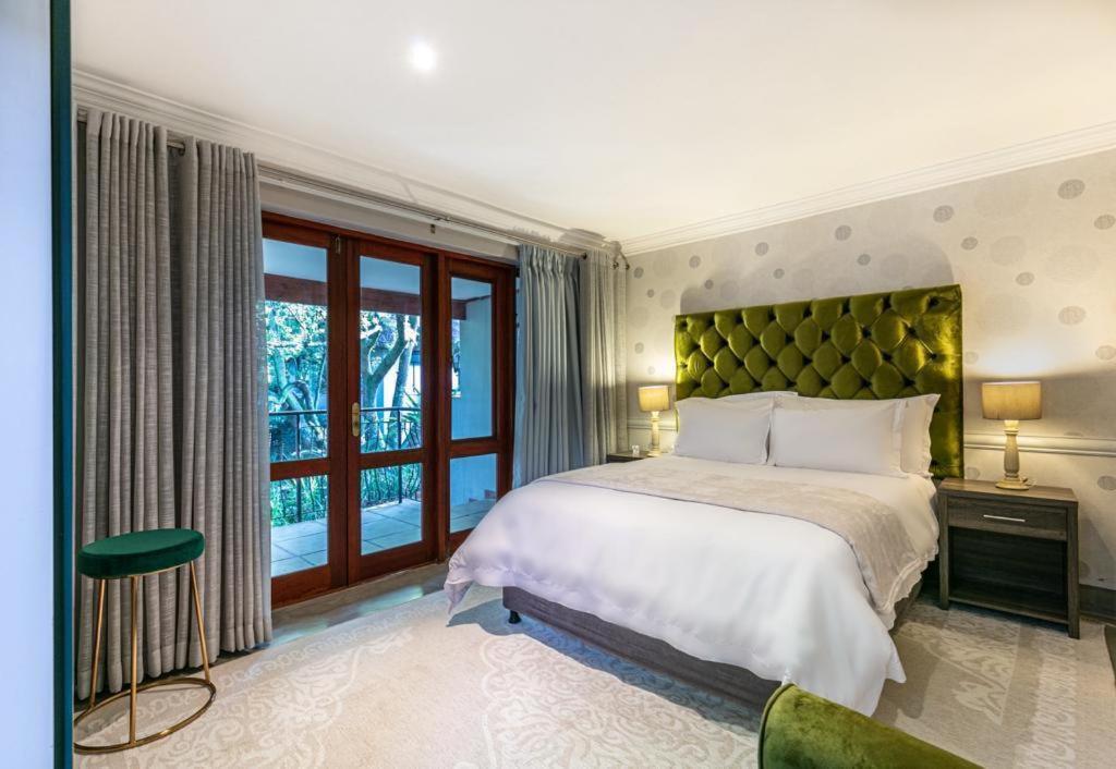 Chislehurst By Open Air * Johannesburg