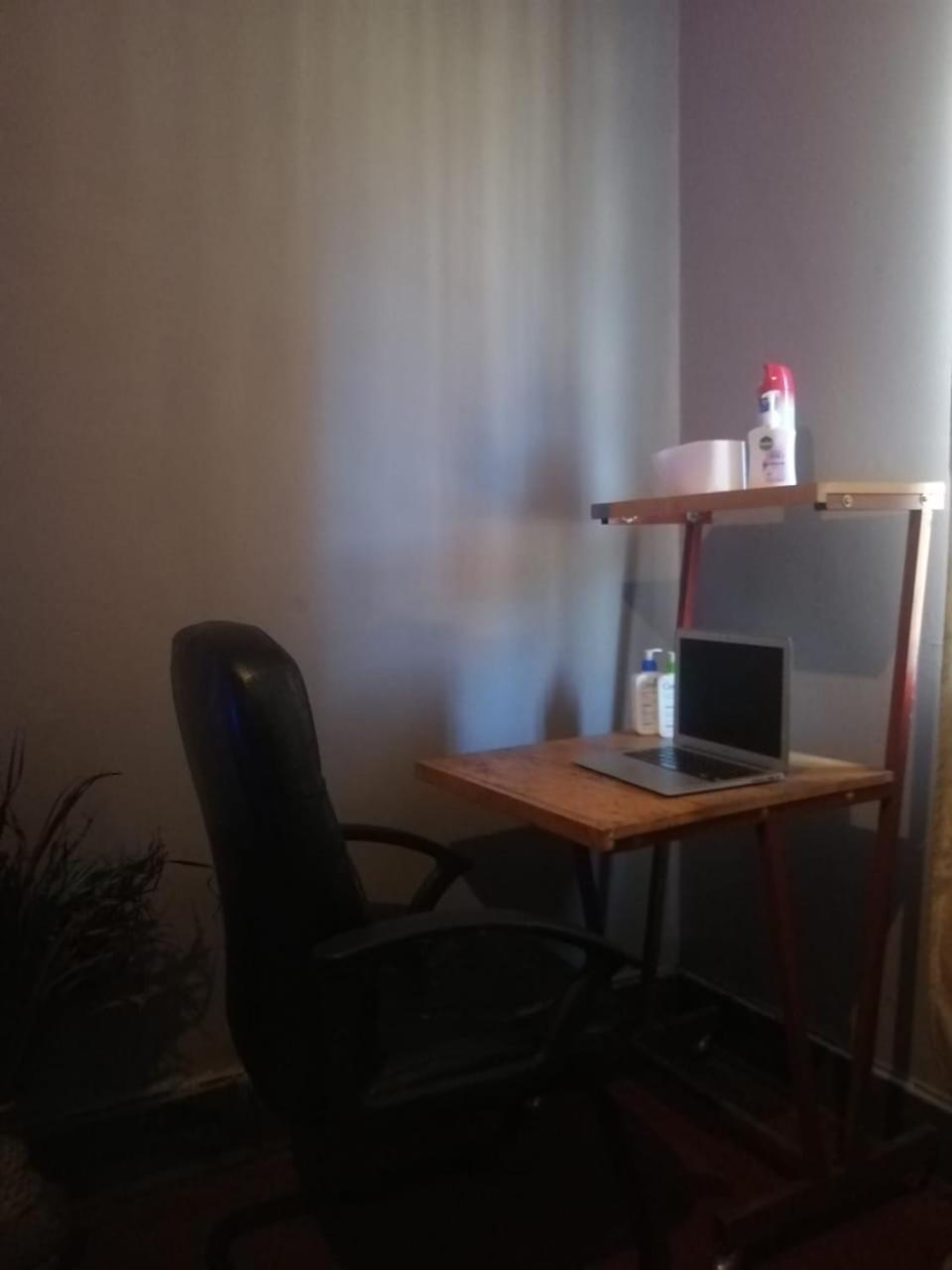 Fancy Private In Yeoville Homestay