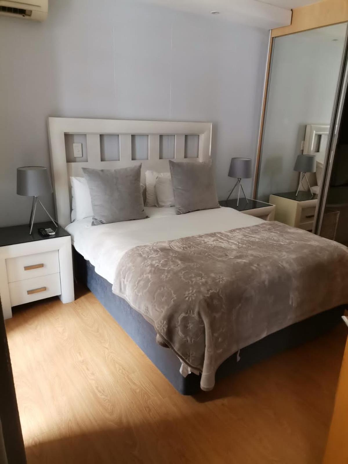Apartment Sandton Serviced Apartments@hydro *