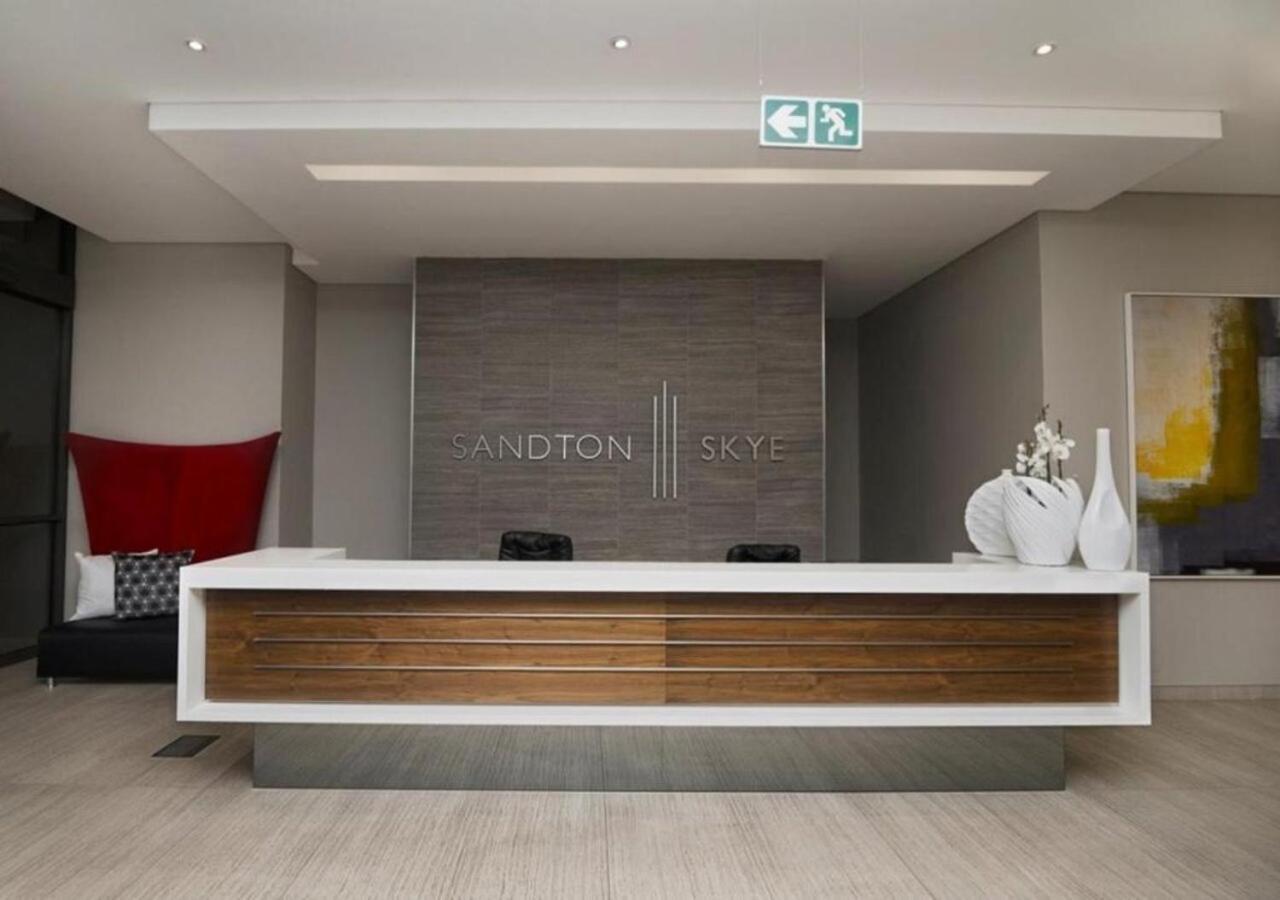 New Revamped Luxury Suite In Sandton City Apartamento Joanesburgo