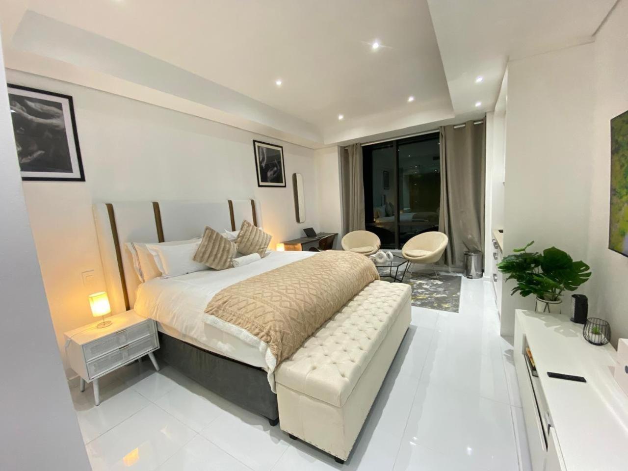 New Revamped Luxury Suite In Sandton City