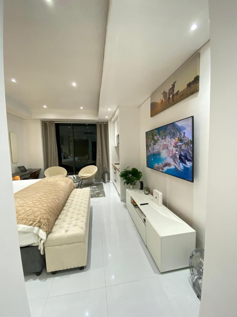 Apartment Luxury & Premium Sandton Two