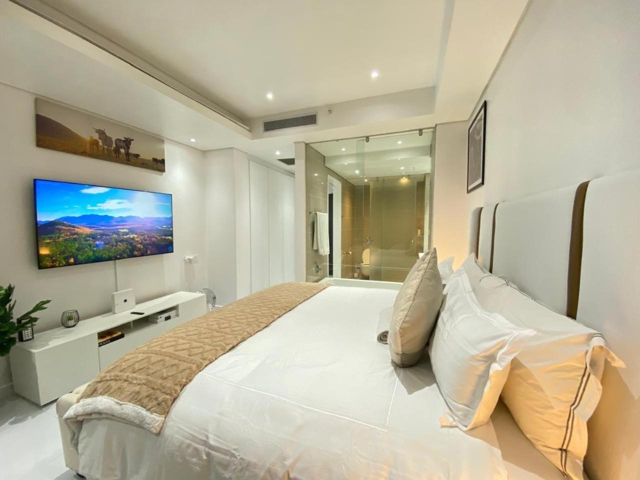 New Revamped Luxury Suite In Sandton City Joanesburgo