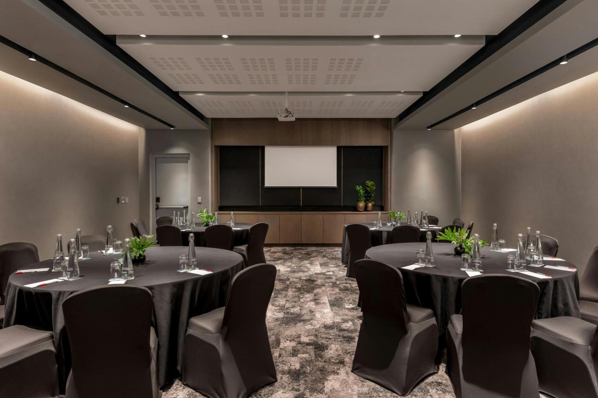 Marriott Melrose Arch Hotel
