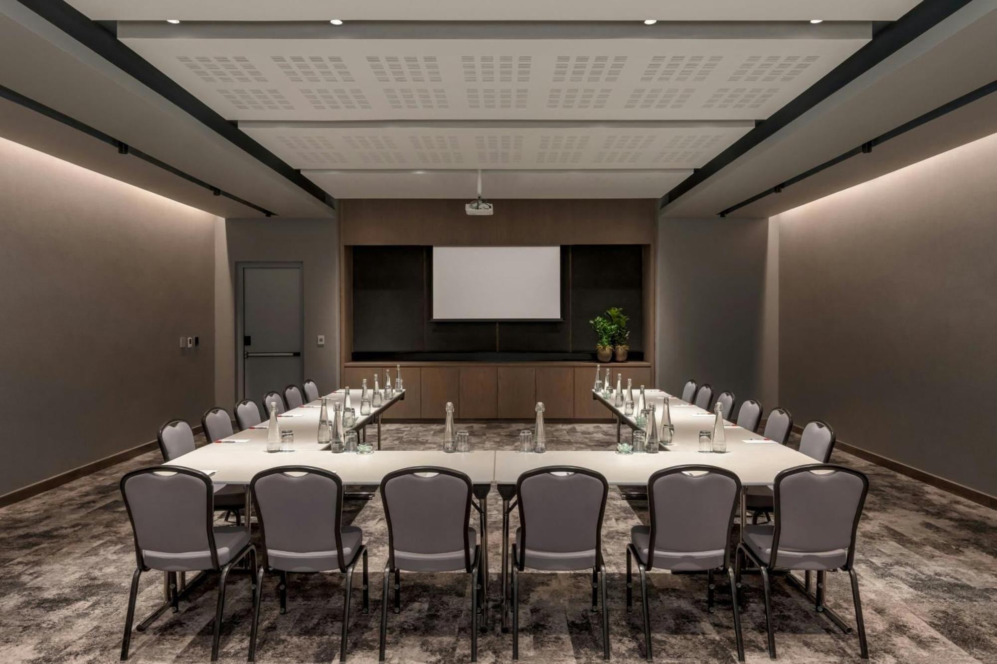 Marriott Melrose Arch Hotel