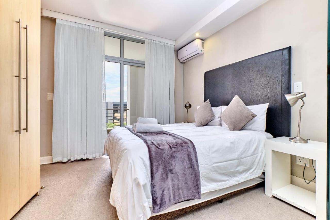Apartment Sandton Serviced Apartments@hydro *