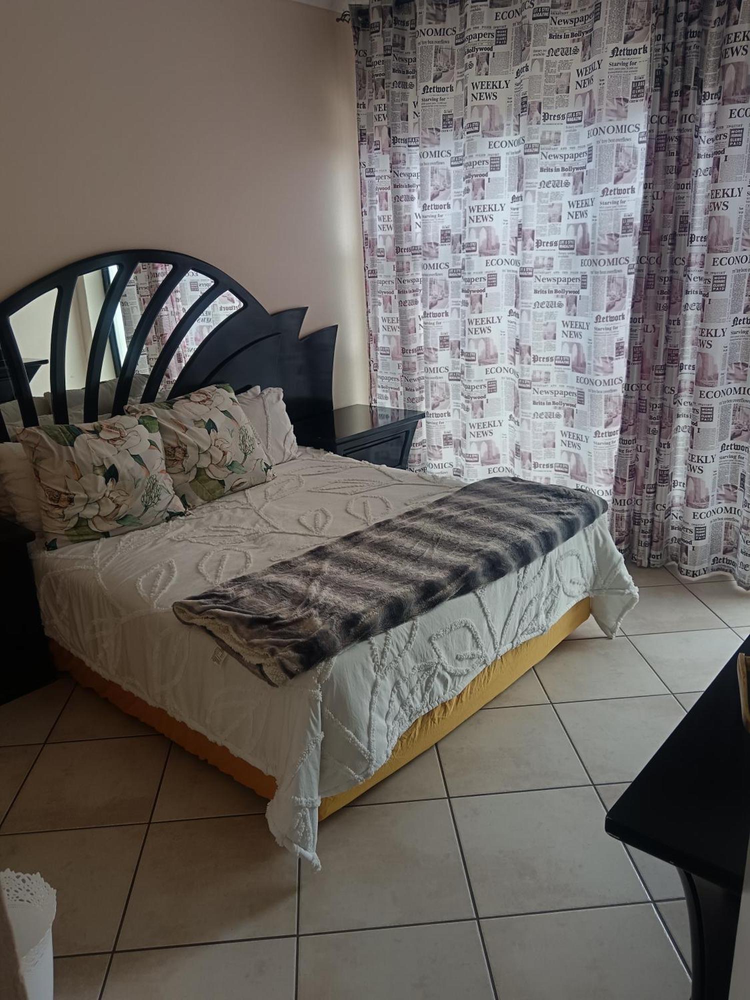 Gasthof Upstairs Private Bedroom With Balcony In Ormonde