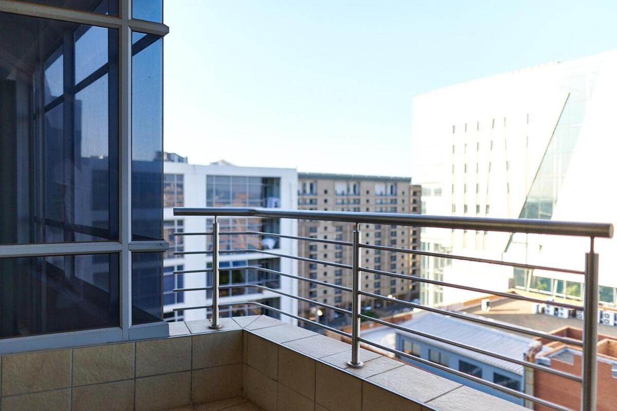 Prestige Penthouse In Sandton Johannesburg