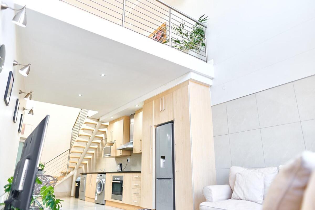 Apartment Prestige Penthouse In Sandton Johannesburg