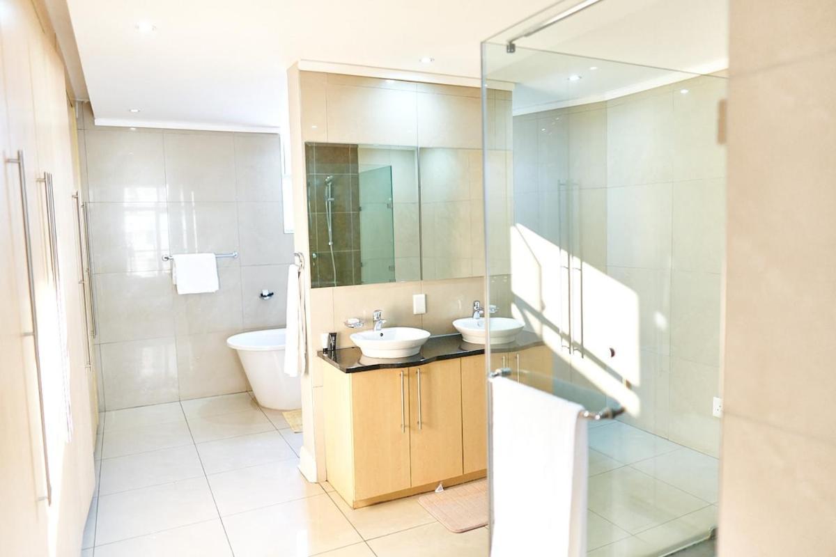 Prestige Penthouse In Sandton