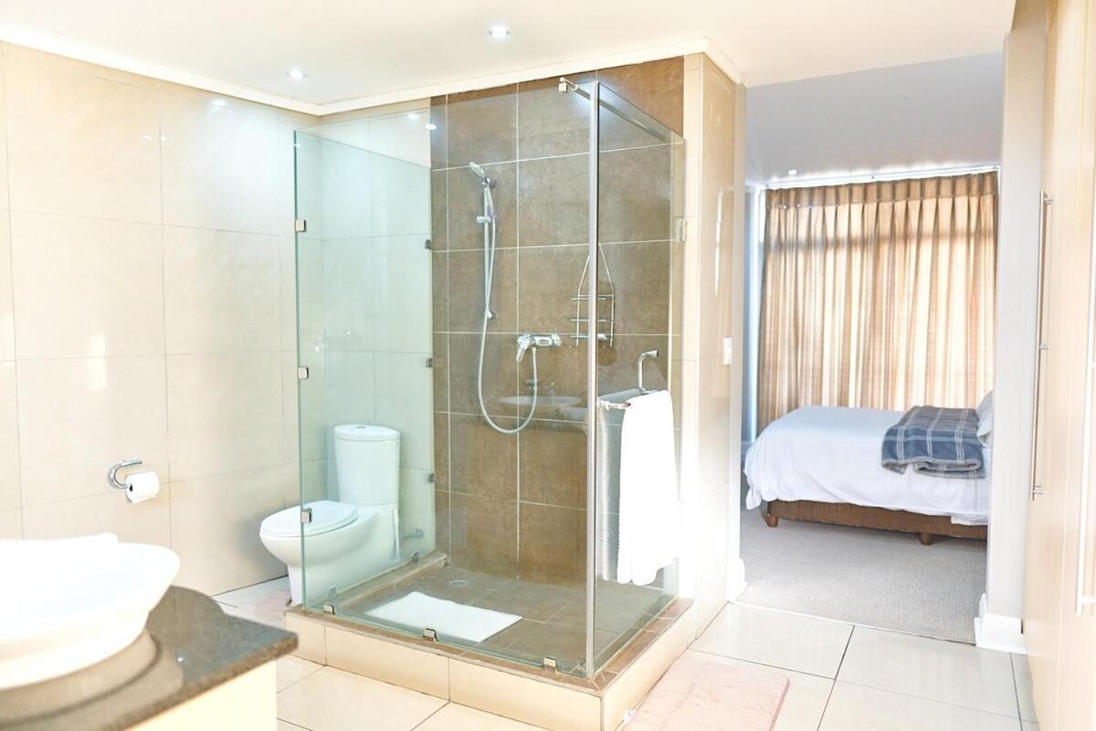 Apartment Prestige Penthouse In Sandton Johannesburg