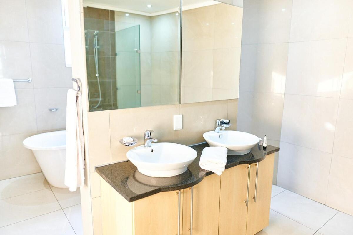 Prestige Penthouse In Sandton * Johannesburg