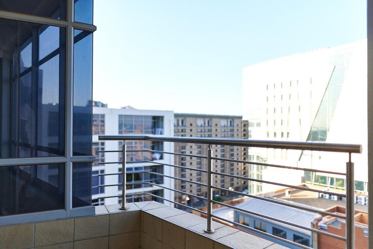Apartment Prestige Penthouse In Sandton Johannesburg