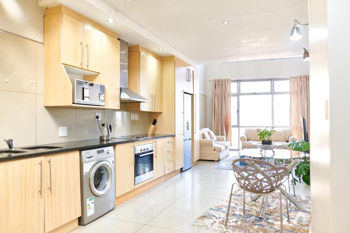 Prestige Penthouse In Sandton Johannesburg