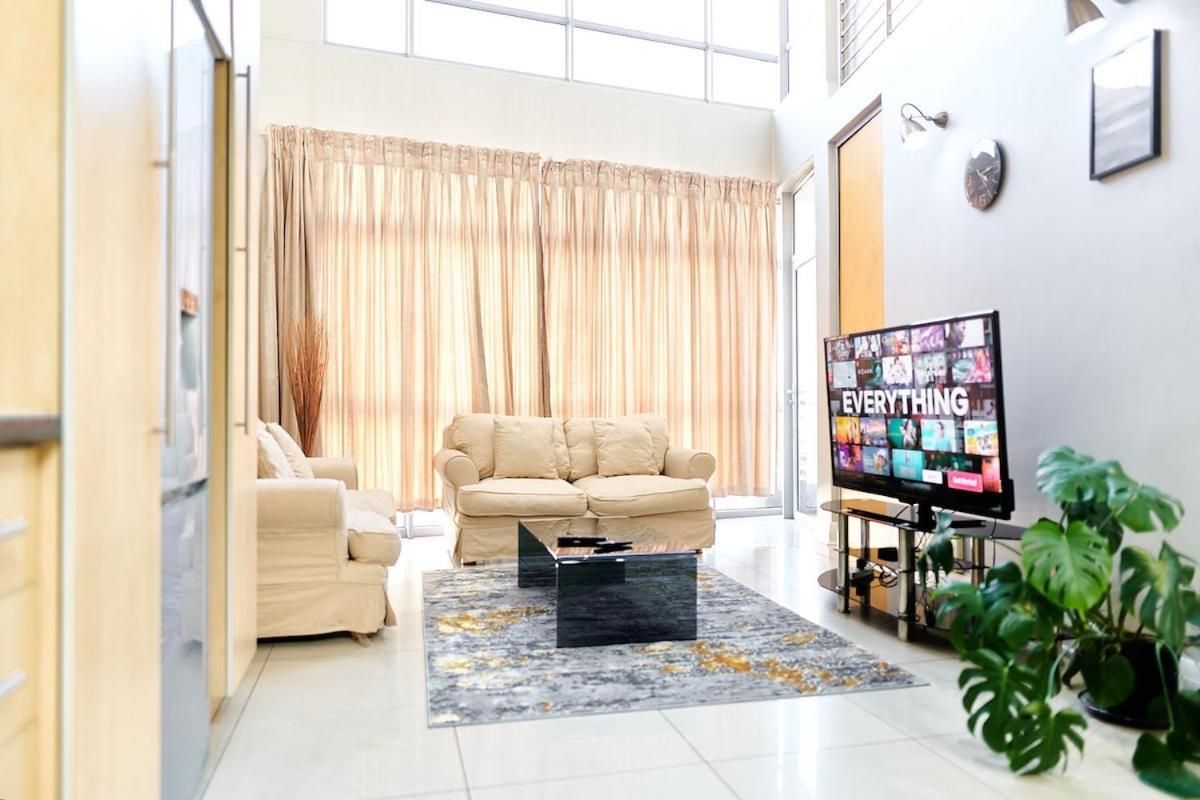 Prestige Penthouse In Sandton