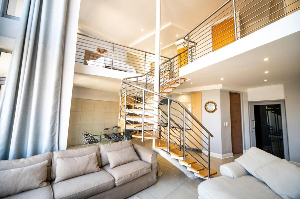 Penthouse Loft In The Sky Apartment *