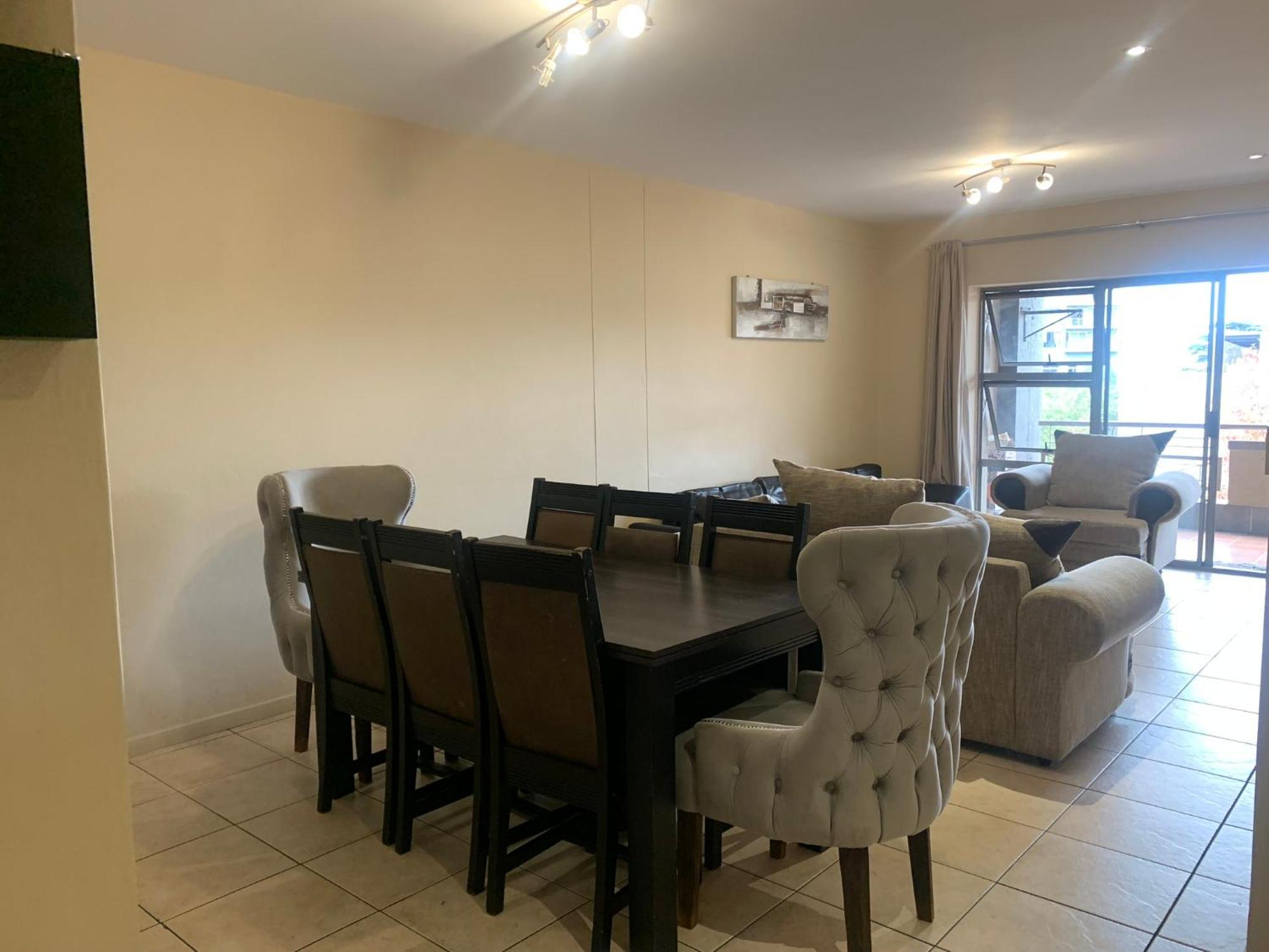 77 Grayston Dr 3 Bed In Sandton Apartment *