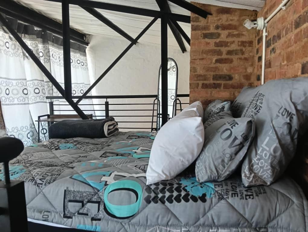 Craftsman 350 Apartment Johannesburg