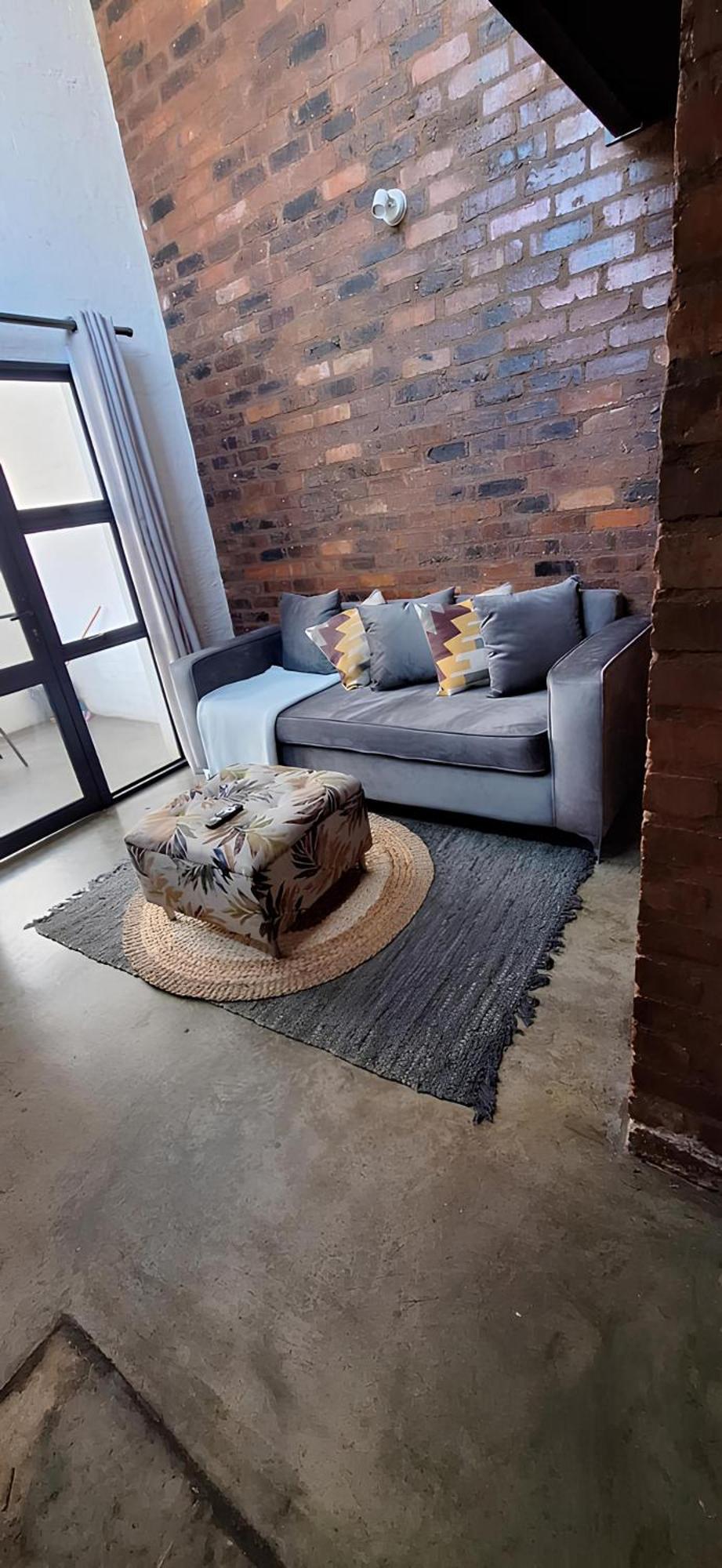Entire Industrial-style Loft In Maboneng