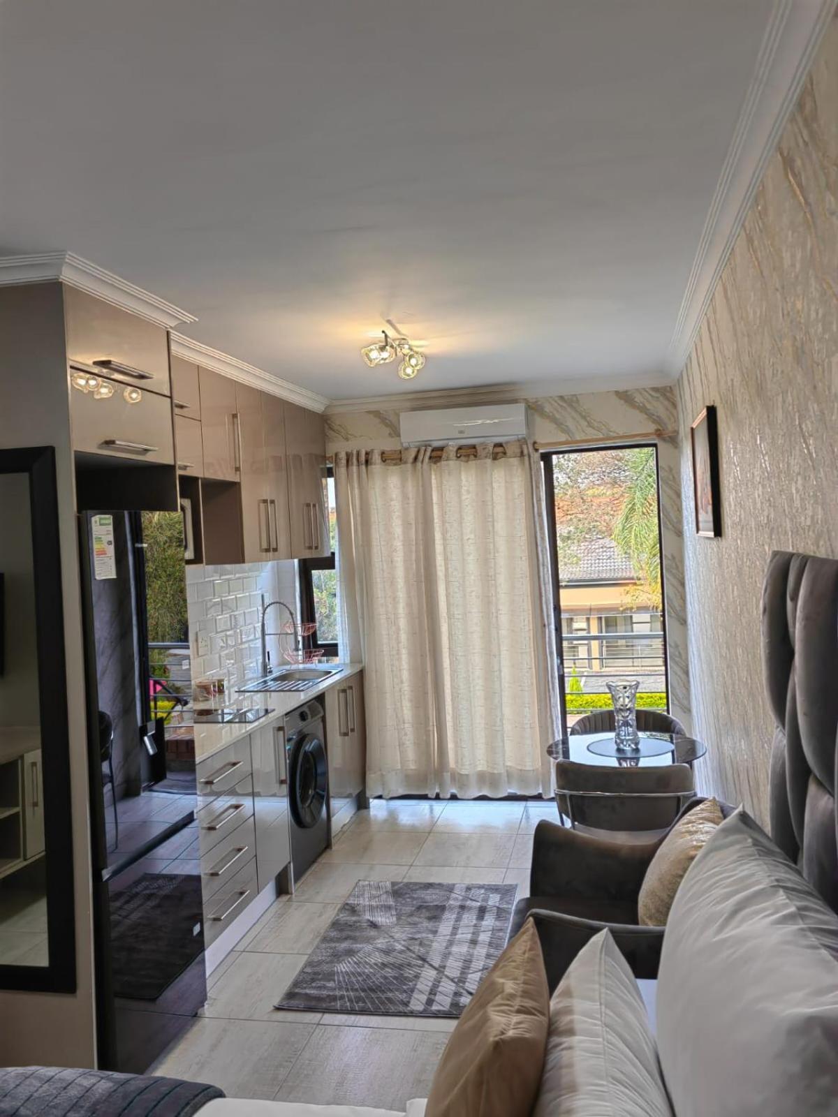 Guest house Fezeu's Place *