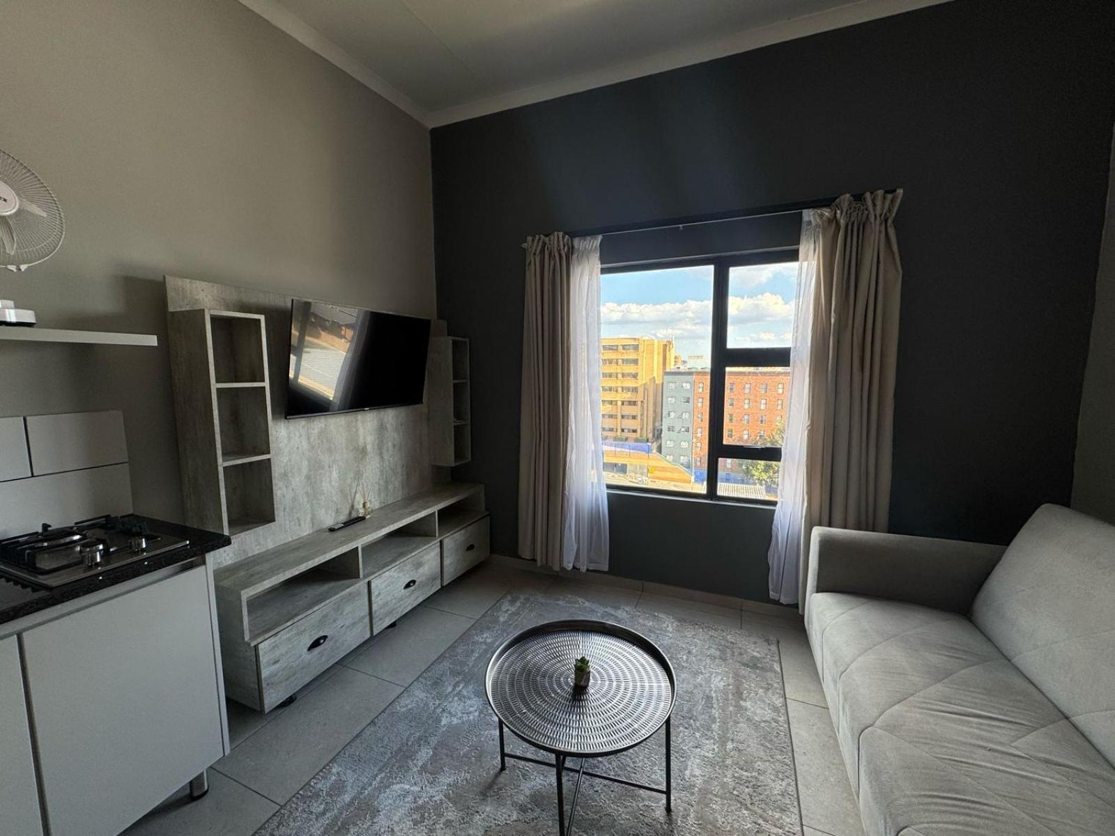 Selft-catering In Randburg Bed & Breakfast