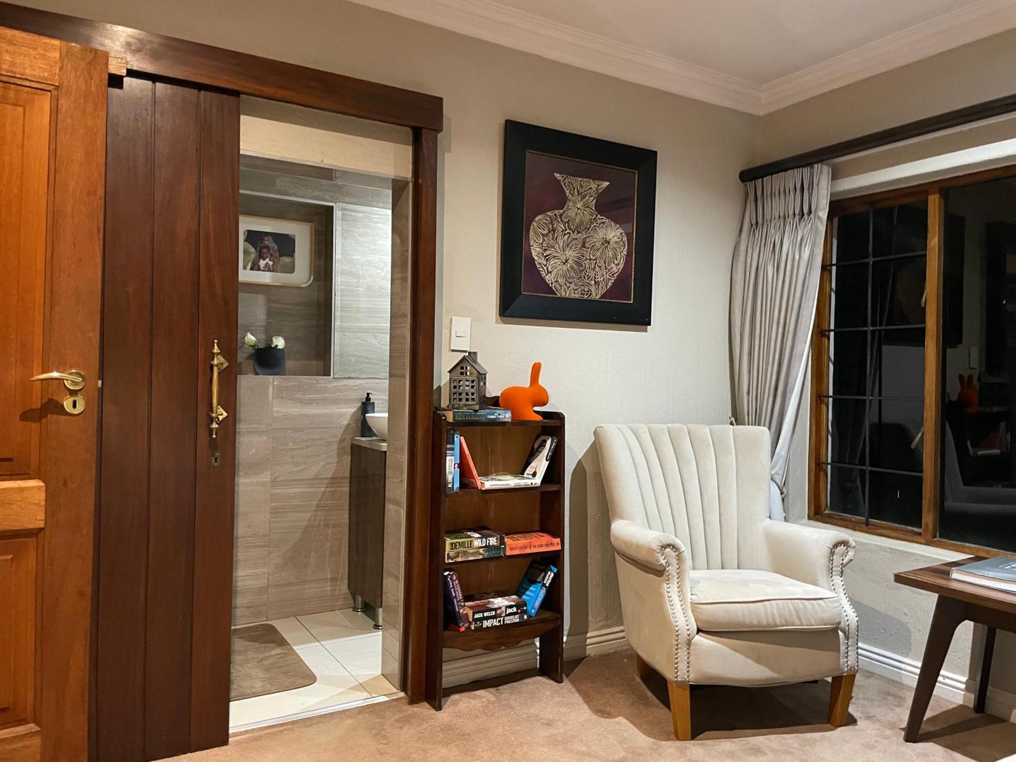 The Ridgeback, 4 Bedroom House Bryanston