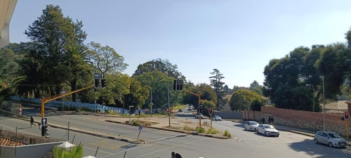 Nhà khách Gold Rush Oasis Johannesburg
