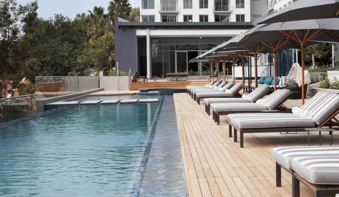 Luxury 2 Bedroom-capital In Sandton Apartment Johannesburg