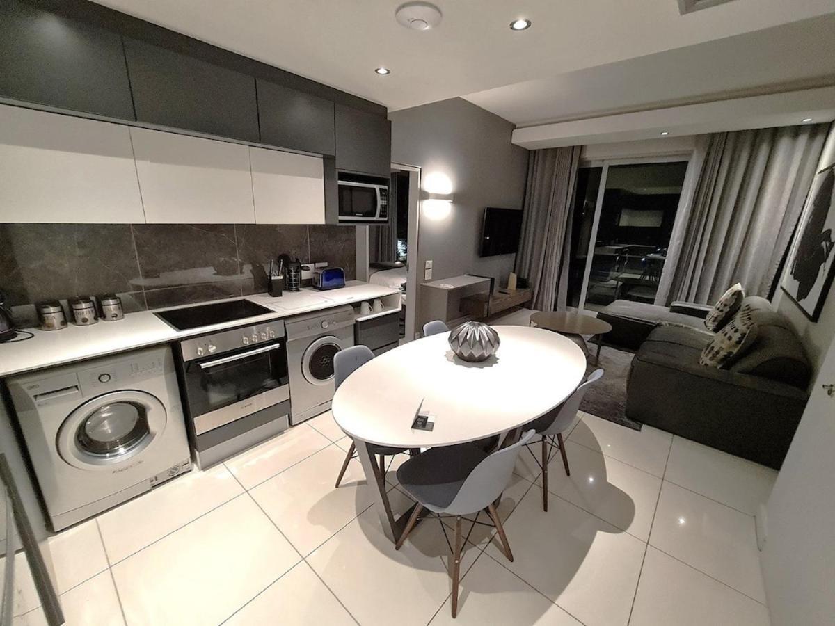 Luxury 2 Bedroom-capital In Sandton