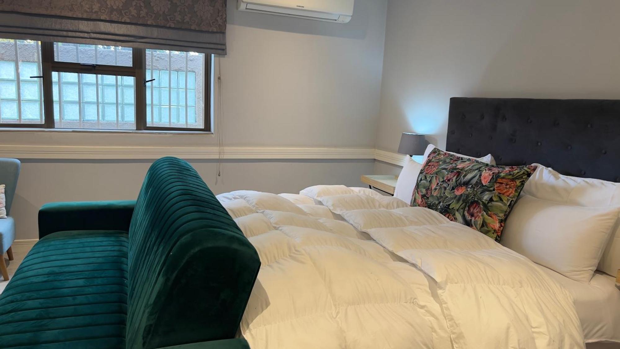 27a On Angus 4* Johannesburg