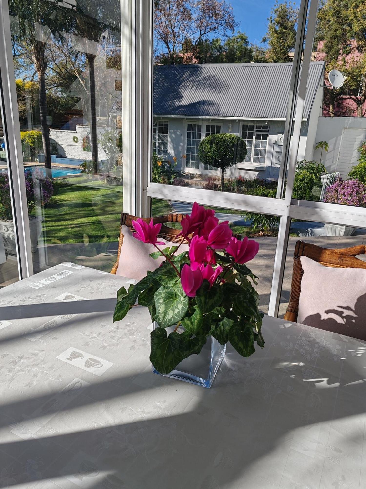 Sandton Spring Rivonia Bed & Breakfast