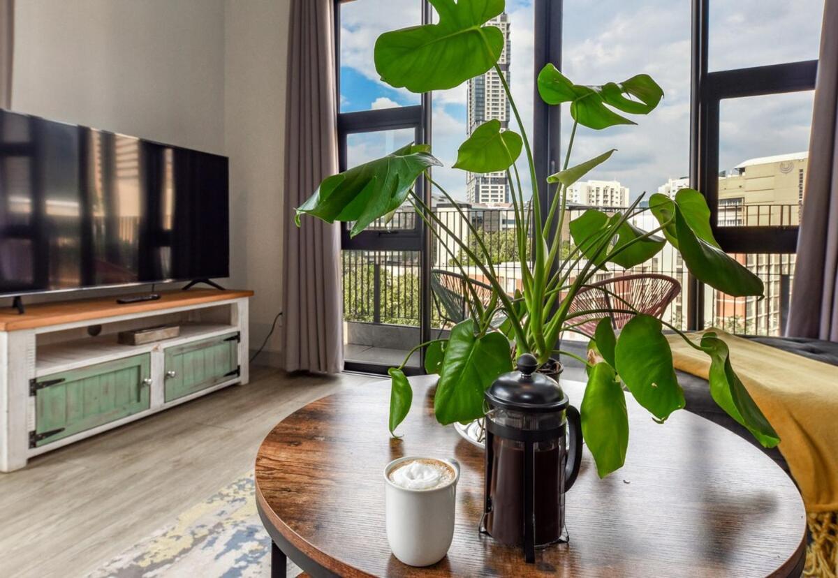 Chic With Panoramic Sandton Views Apartment