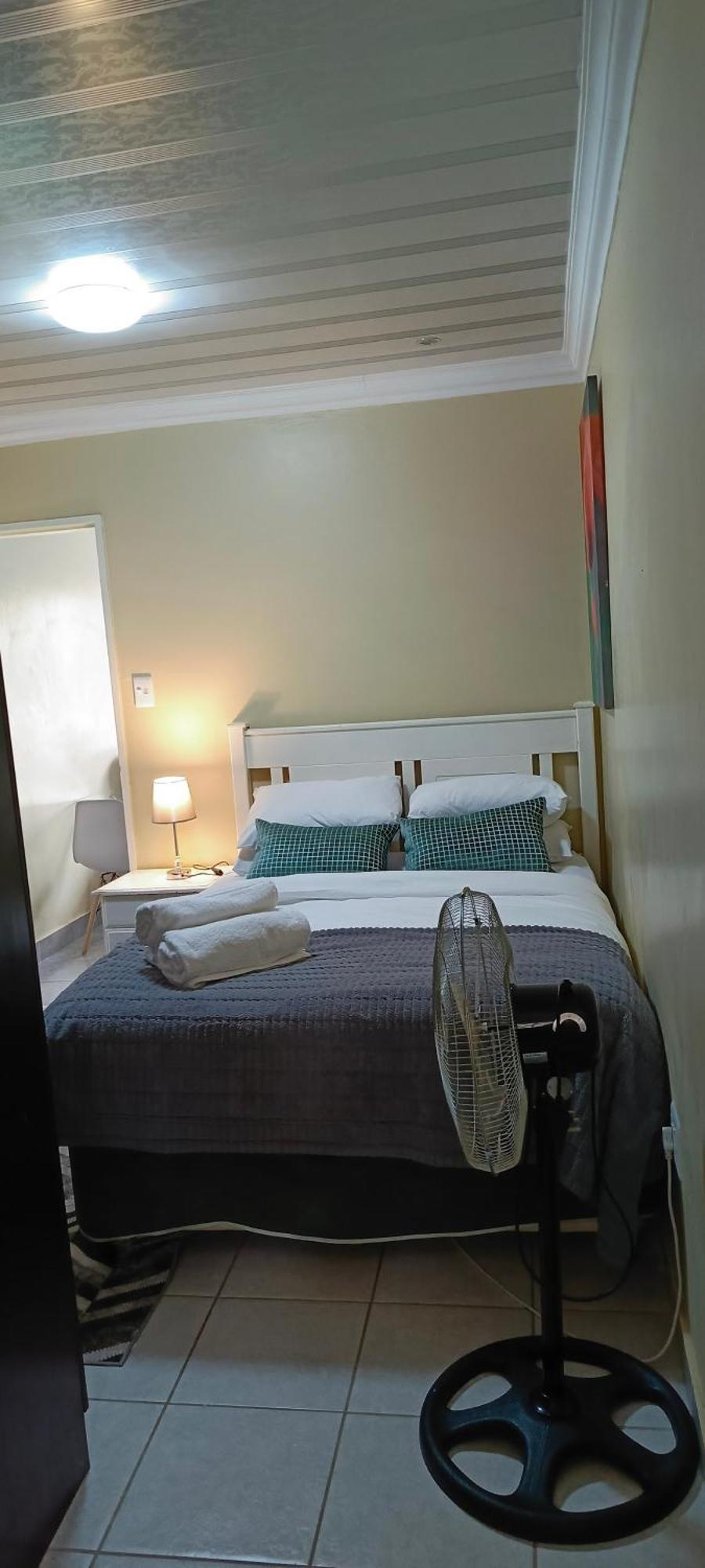 Apartment Veelux Self Catering Apartment-wifi-netflix