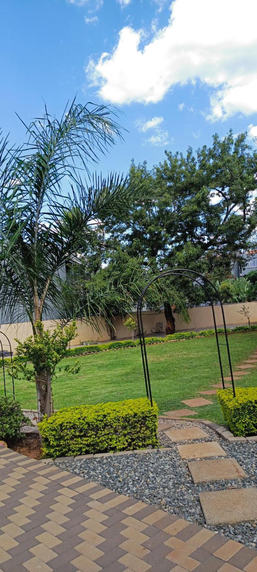 Veelux Self Catering Apartment-wifi-netflix * Johannesburg
