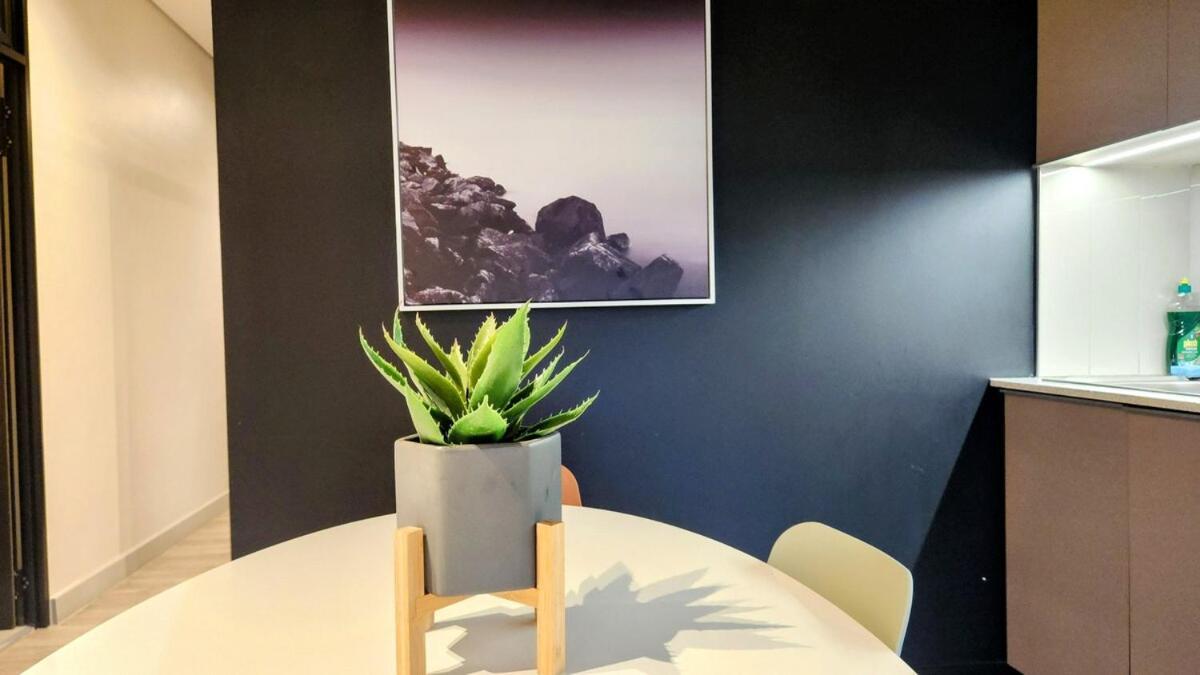 Apartment The Lineal In Heart Of Sandton With Backup Water And Power Johannesburg