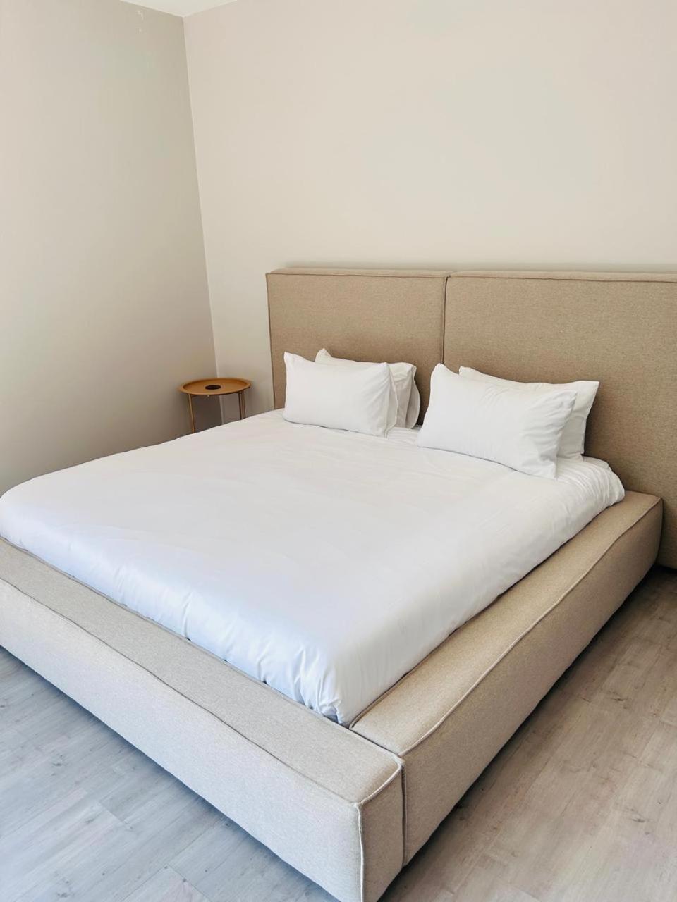 Prime 3 Bedroom Bryanston Townhouse In Secure Estate Casa de férias