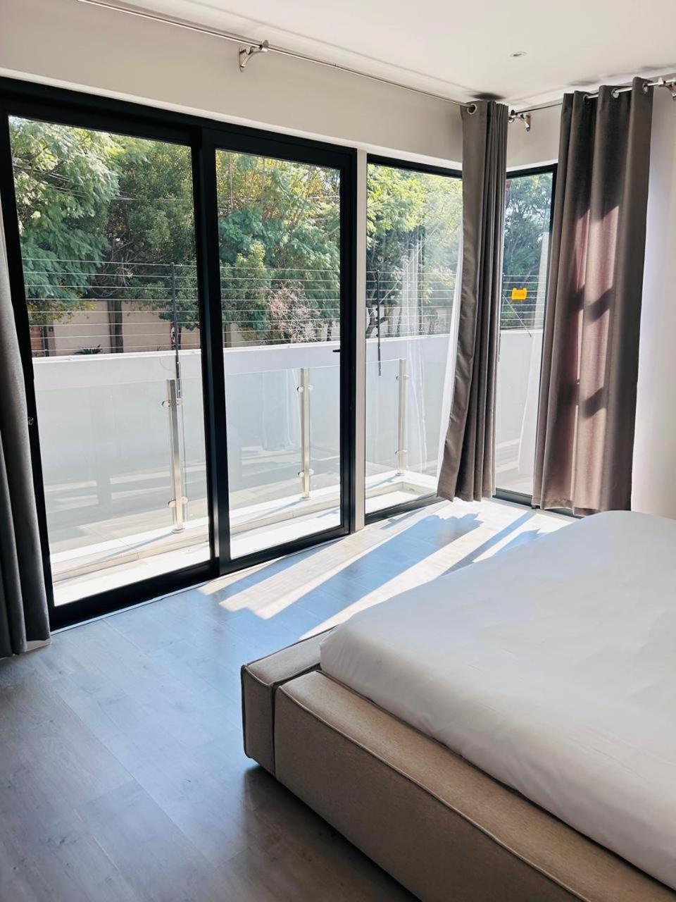 Casa de férias Prime 3 Bedroom Bryanston Townhouse In Secure Estate