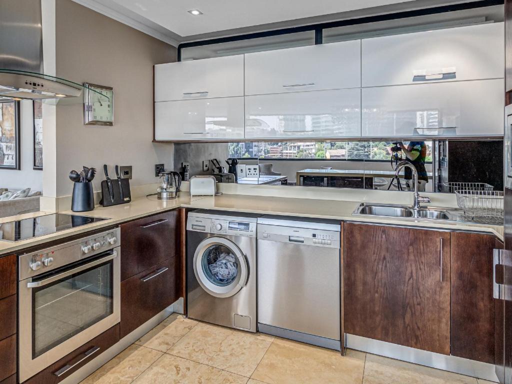 Luxury Penthouse In The Heart Of Sandton
