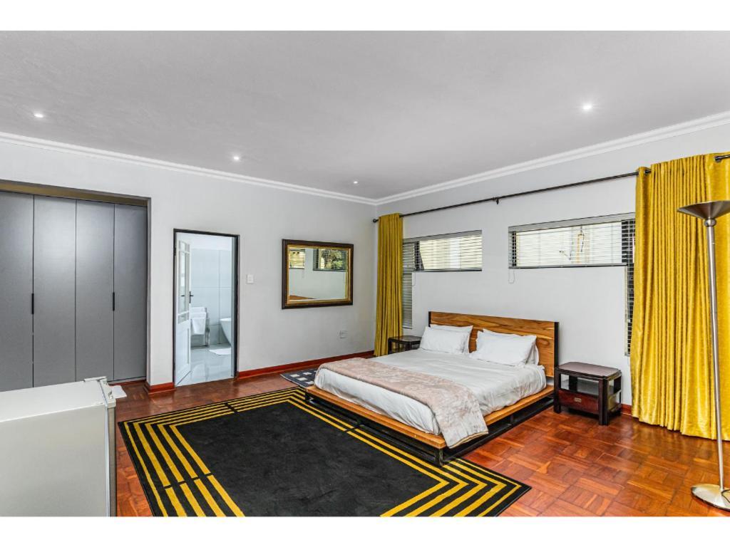 Apartment Kwamagogo Villa, Chartwell Johannesburg